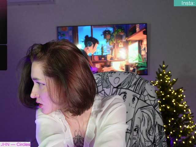 Diana-Dii's BongaCams show and profile