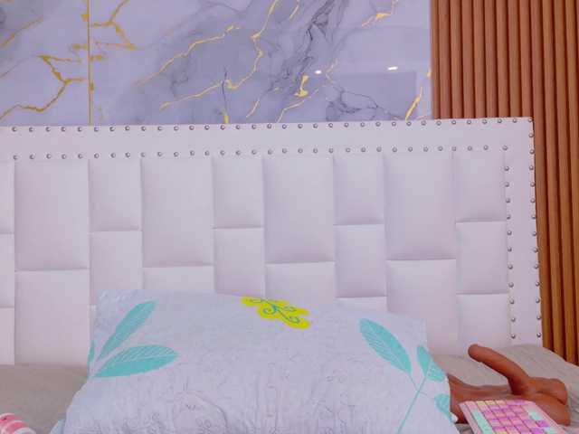 naughtyebonyy's BongaCams show and profile