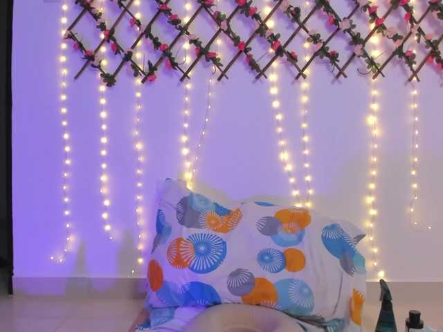 naughtyebonyy's BongaCams show and profile