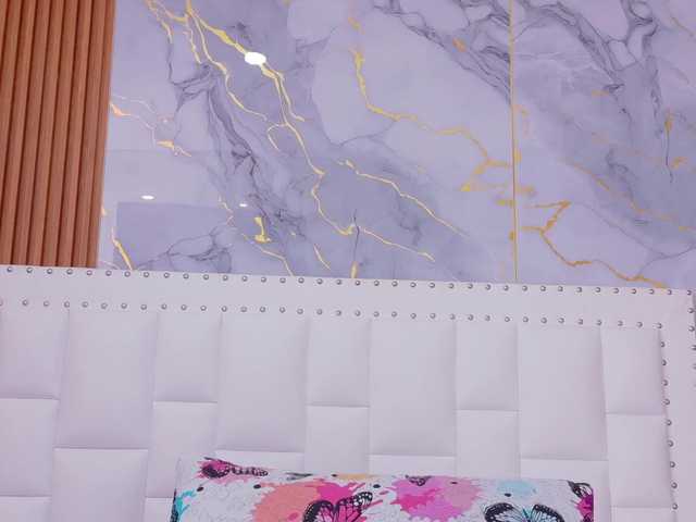 naughtyebonyy's BongaCams show and profile