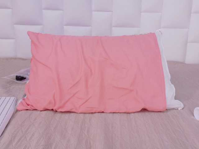 naughtyebonyy's BongaCams show and profile