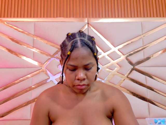 naughtyebonyy on BongaCams