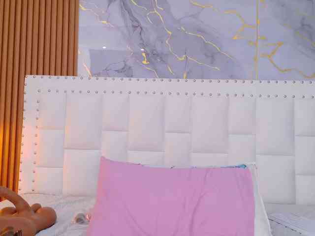 naughtyebonyy webcam