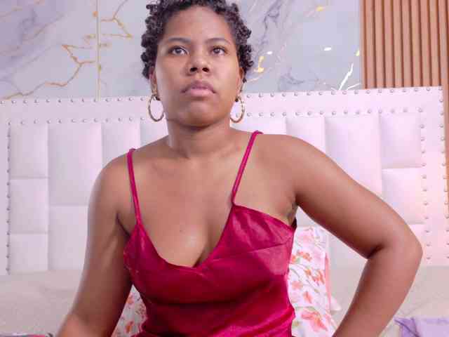 naughtyebonyy webcam