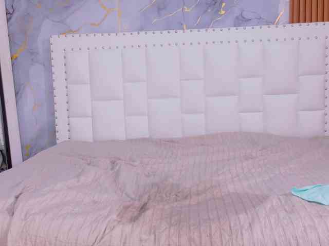 naughtyebonyy webcam