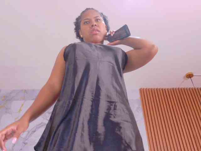 naughtyebonyy webcam