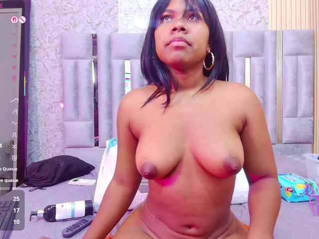naughtyebonyy webcam