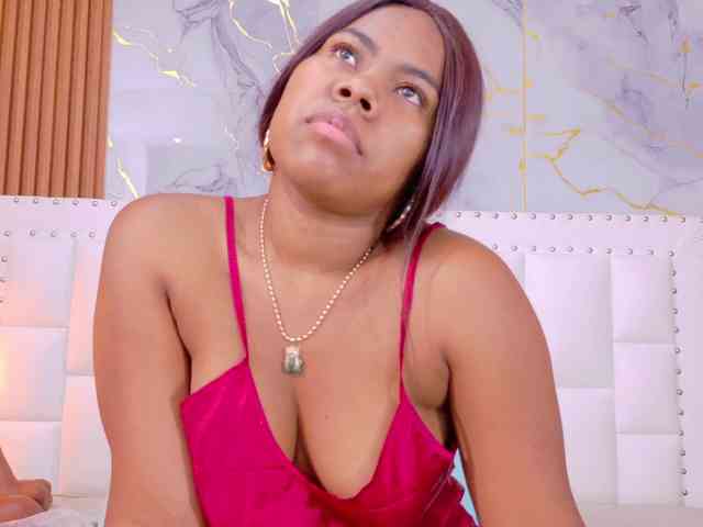 naughtyebonyy webcam