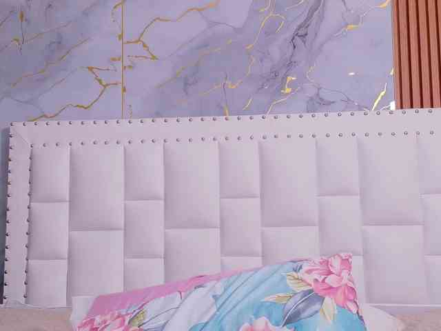 naughtyebonyy webcam