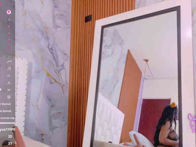 naughtyebonyy webcam