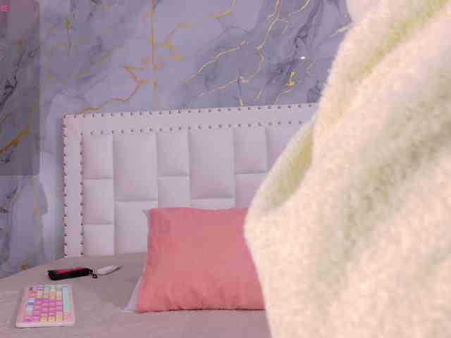 naughtyebonyy webcam