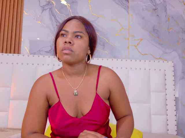 naughtyebonyy webcam