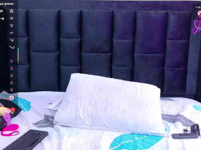 naughtyebonyy webcam