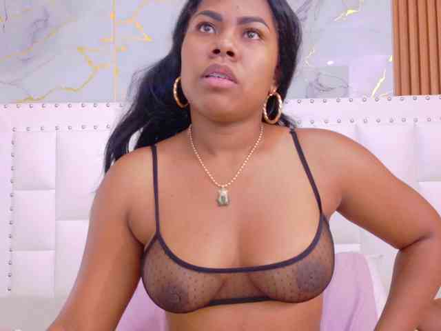 naughtyebonyy webcam