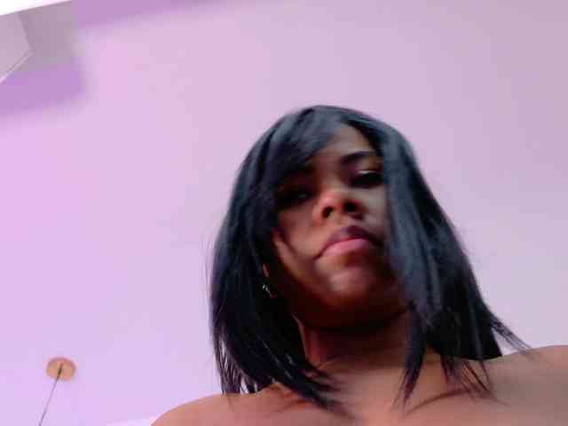 naughtyebonyy webcam