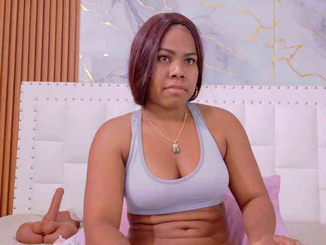 naughtyebonyy webcam