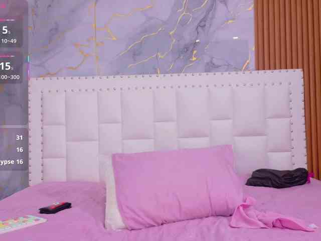 naughtyebonyy webcam