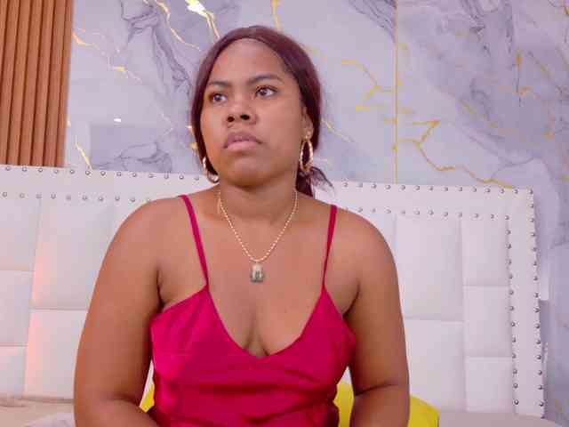 naughtyebonyy webcam