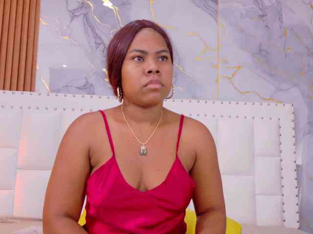 naughtyebonyy webcam