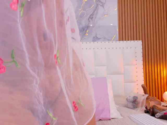 naughtyebonyy webcam