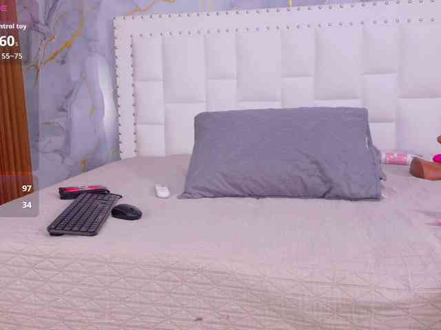 naughtyebonyy webcam