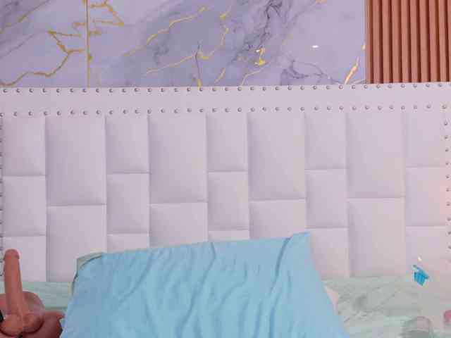 naughtyebonyy webcam