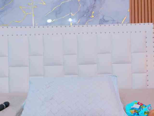 naughtyebonyy webcam