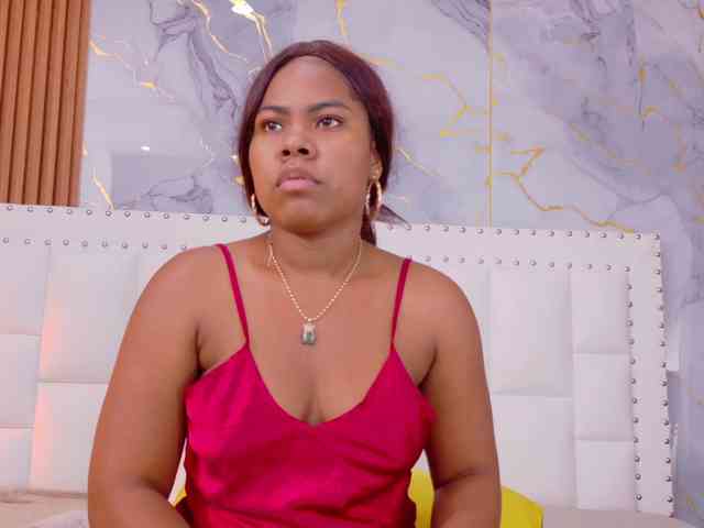 naughtyebonyy webcam