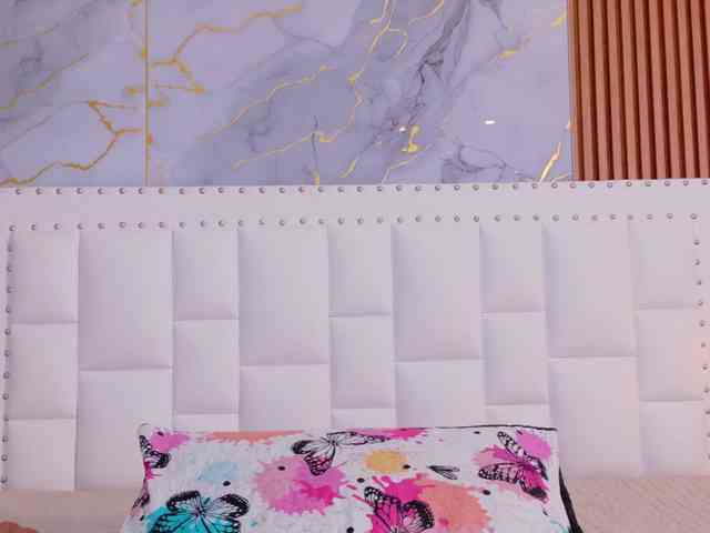 naughtyebonyy webcam