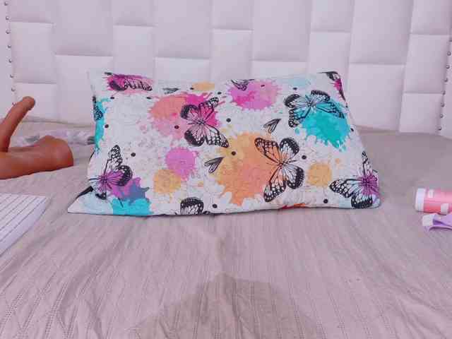 naughtyebonyy webcam