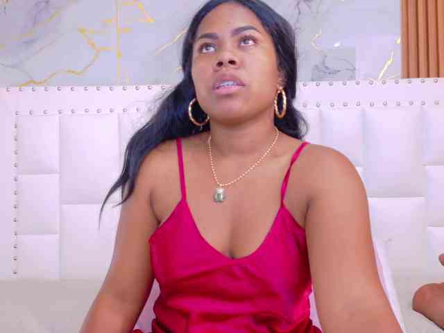 naughtyebonyy webcam