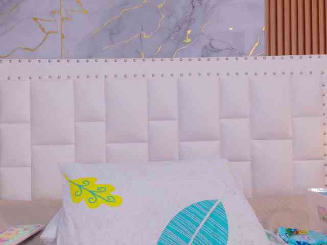 naughtyebonyy webcam