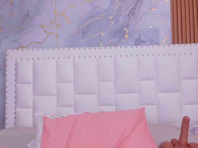 naughtyebonyy webcam