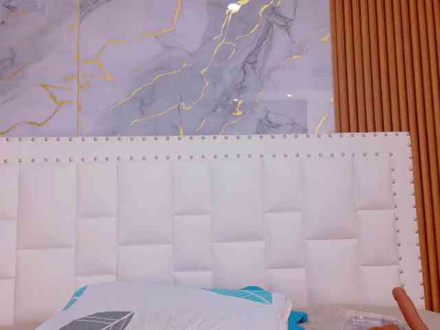 naughtyebonyy webcam