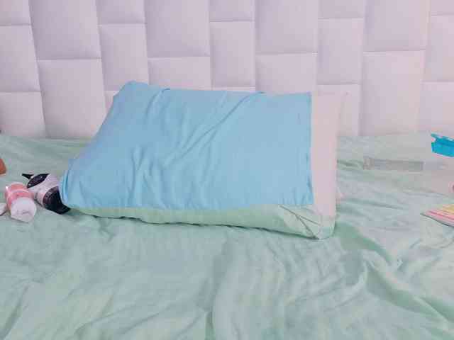 naughtyebonyy webcam