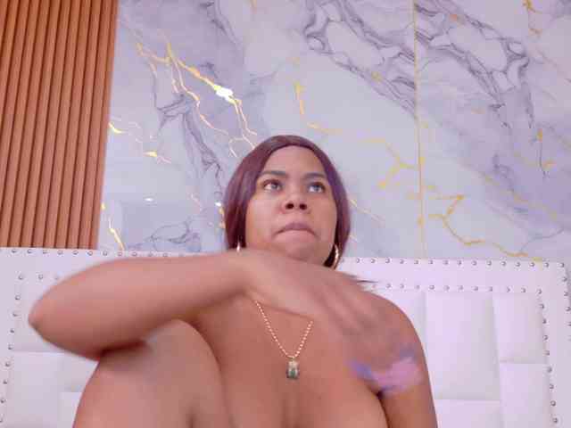 naughtyebonyy webcam