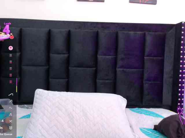 naughtyebonyy webcam