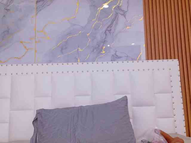 naughtyebonyy webcam