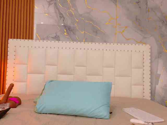 naughtyebonyy naughtyebonyy