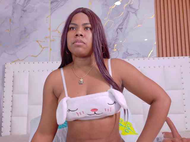 naughtyebonyy webcam