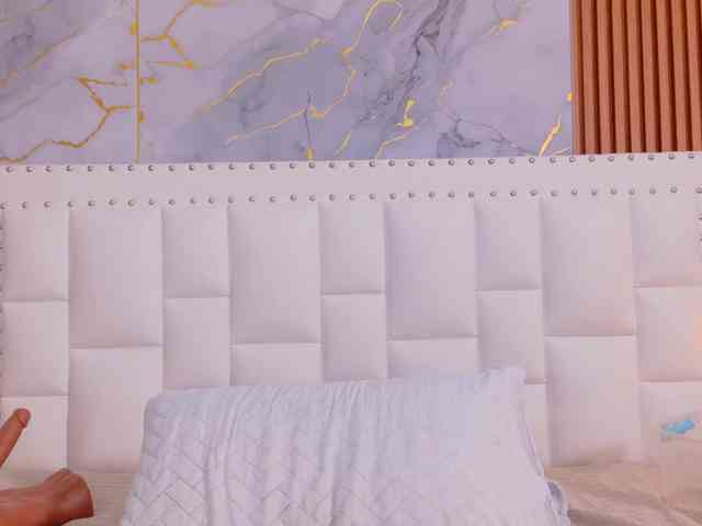 naughtyebonyy webcam