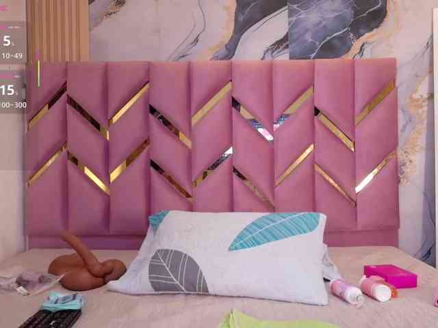 naughtyebonyy webcam