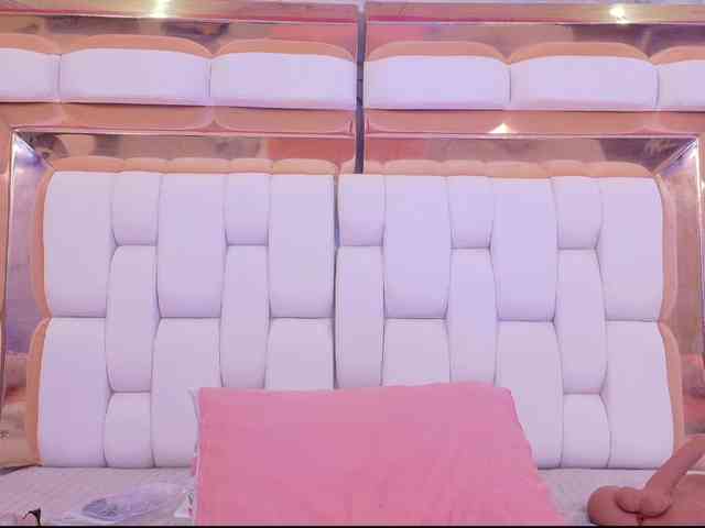 naughtyebonyy webcam