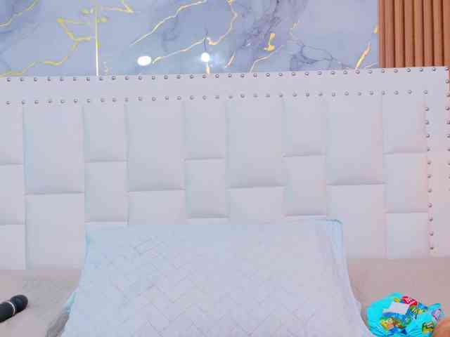 naughtyebonyy webcam