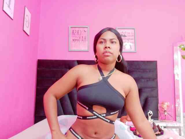 naughtyebonyy webcam