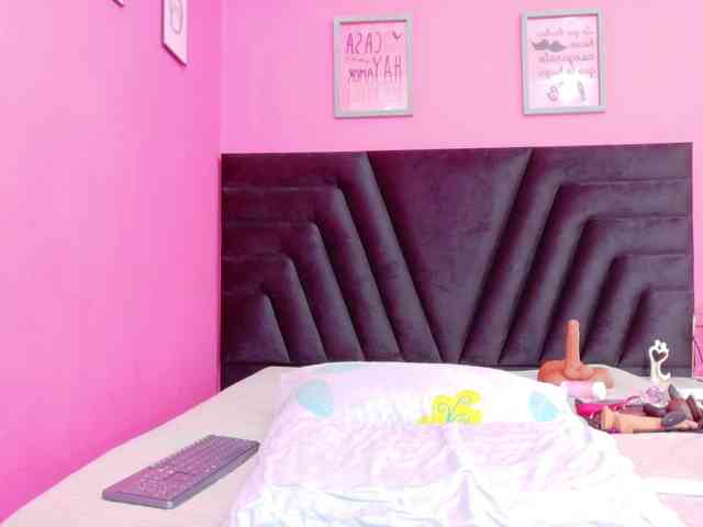 naughtyebonyy webcam