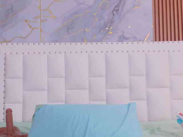 naughtyebonyy webcam