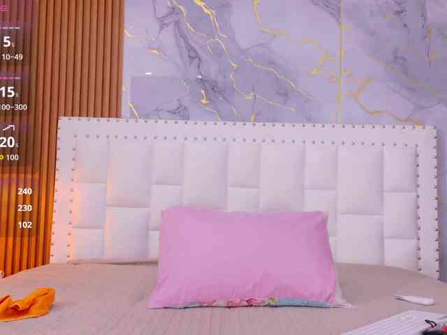 naughtyebonyy webcam