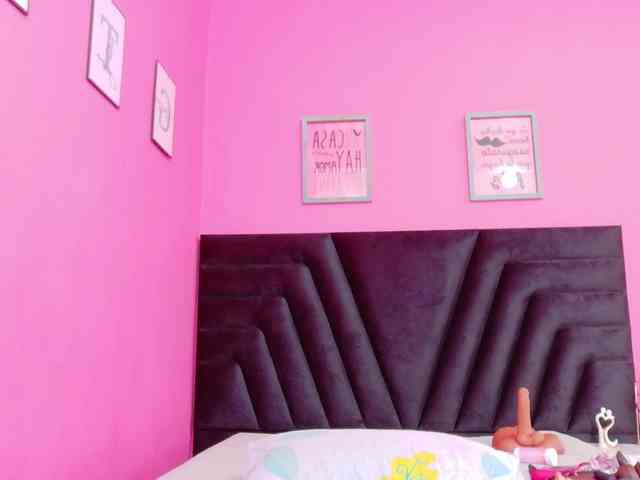 naughtyebonyy webcam