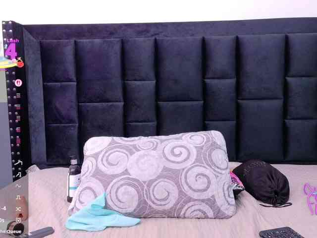 naughtyebonyy webcam